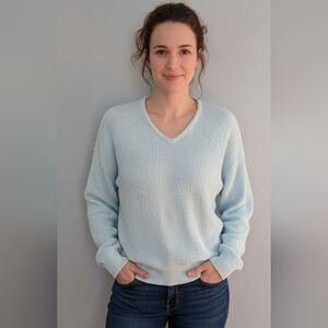 Lacoste Robin Blue V-Neck Sweater with Relaxed Fit